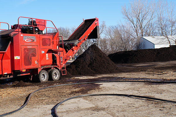 mulch machine recycling wood waste